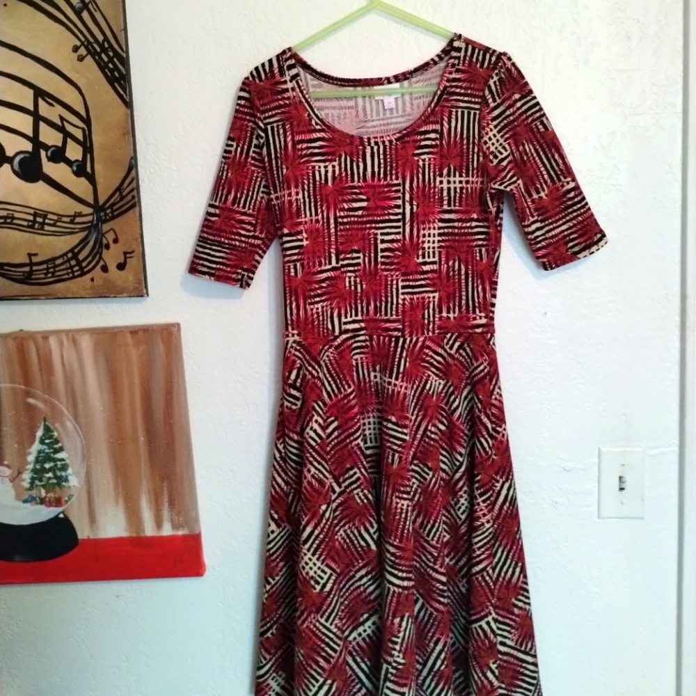 Lularoe Medium Nicole Dress